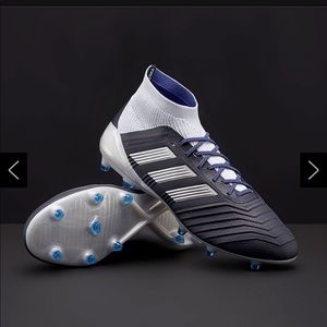 predator cleats women